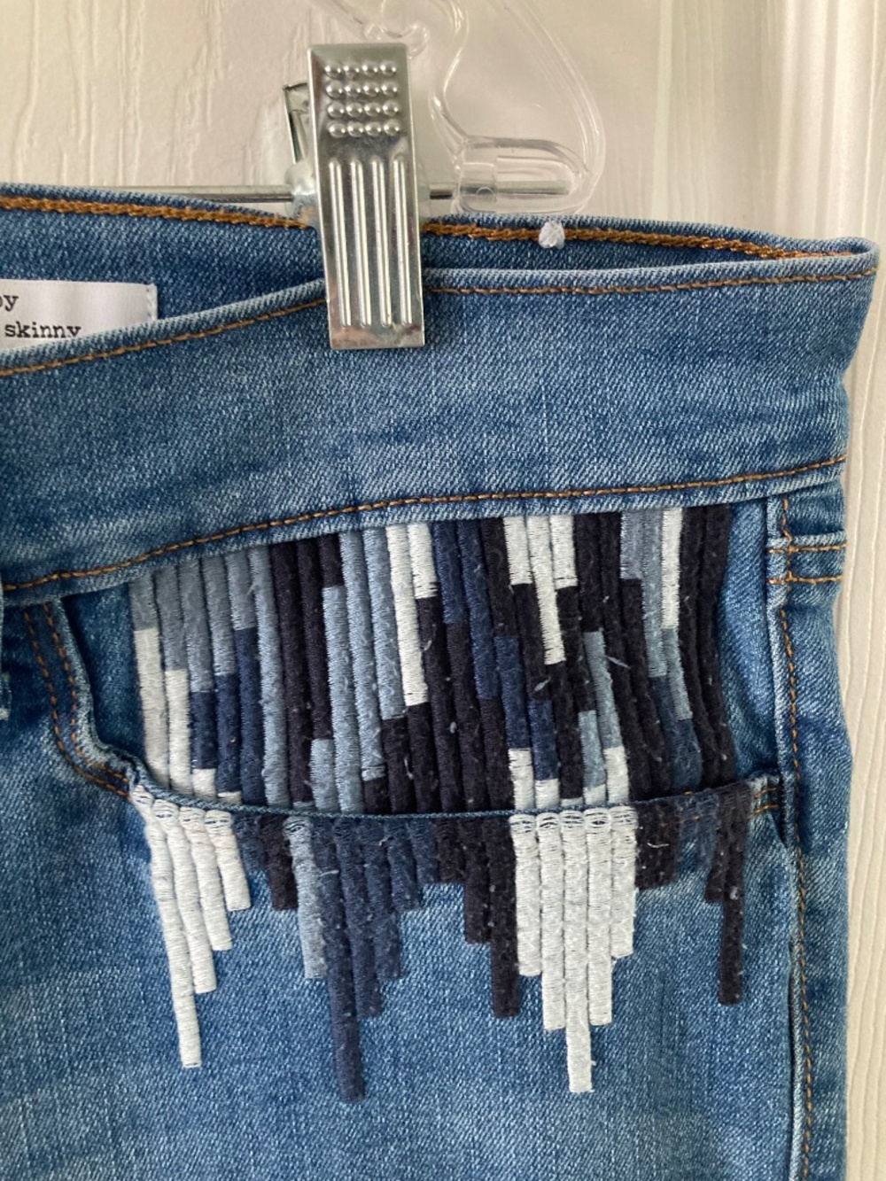 Jessica Simpson Jeans - Picture 4 of 5